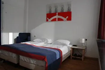 Hotell Puur 3*