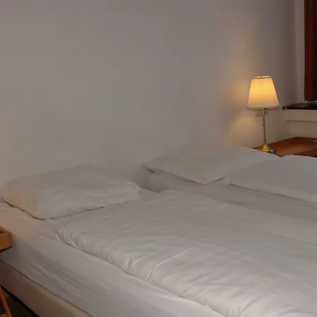 Puur Ξενοδοχείο