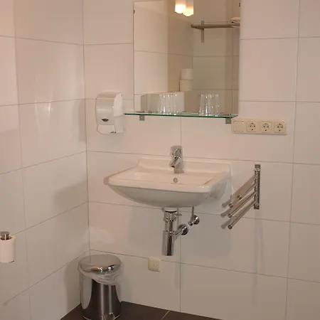 Ξενοδοχείο Puur 3*